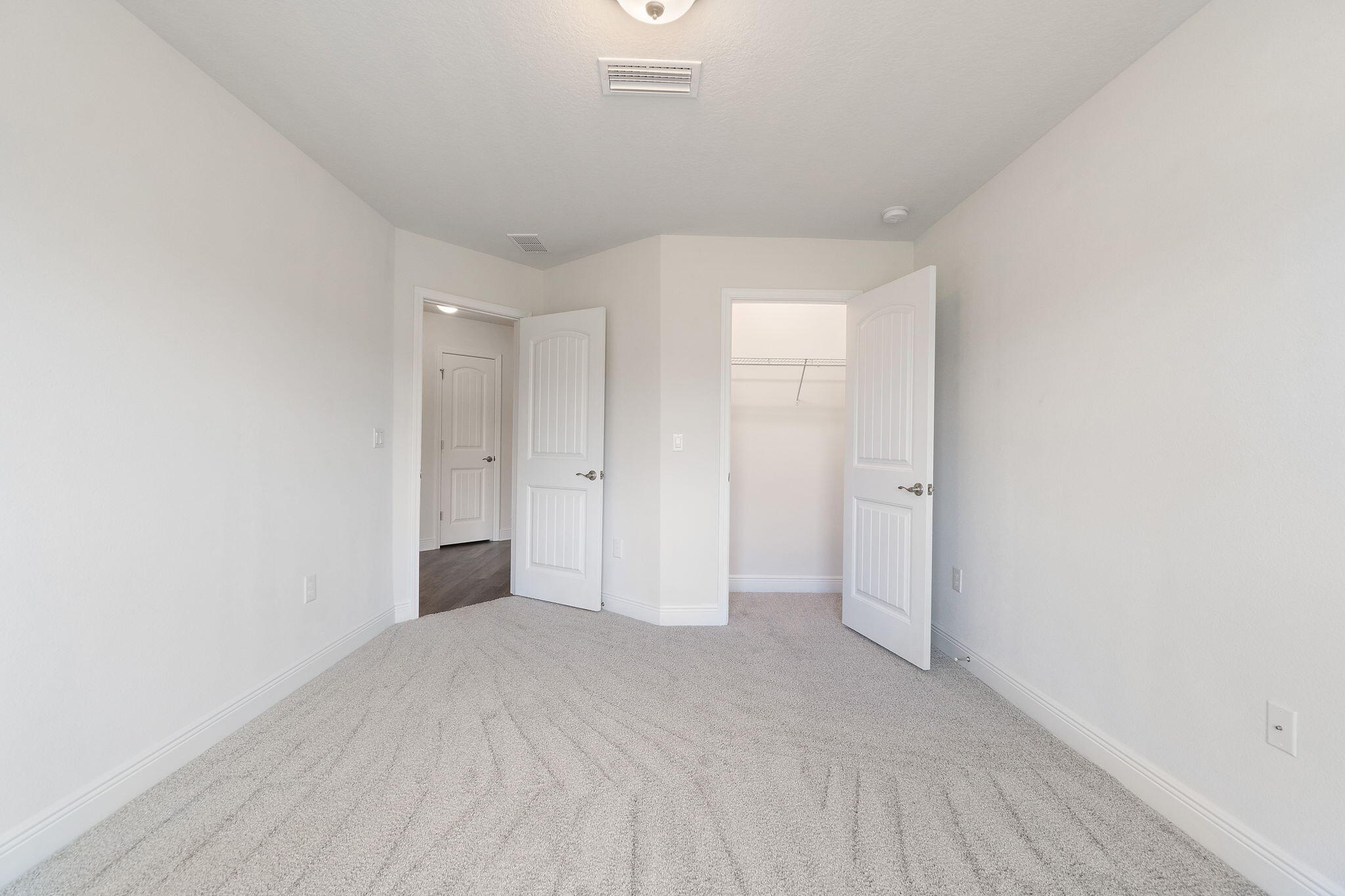 HAMILTON CROSSING - Residential