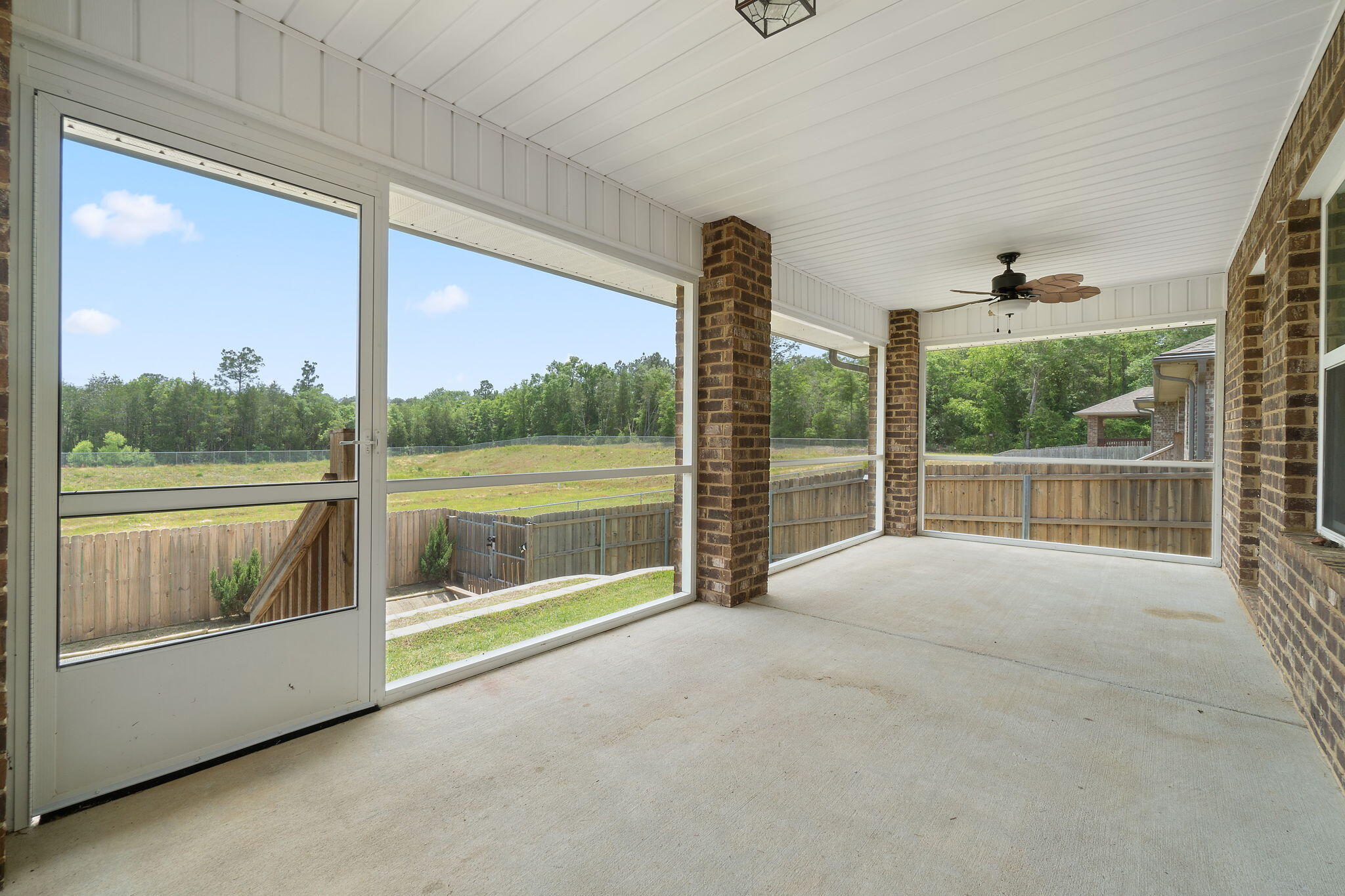 HAMILTON CROSSING - Residential