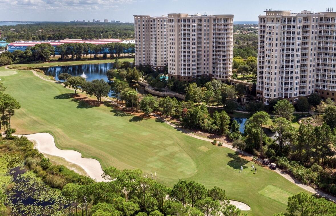 ONE WATER PLACE AT KELLY PLANTATION - Residential