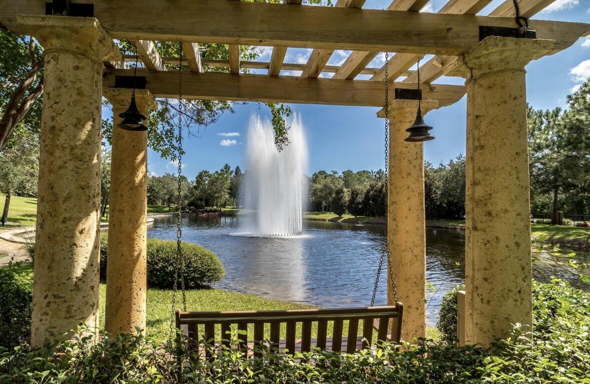 ONE WATER PLACE AT KELLY PLANTATION - Residential