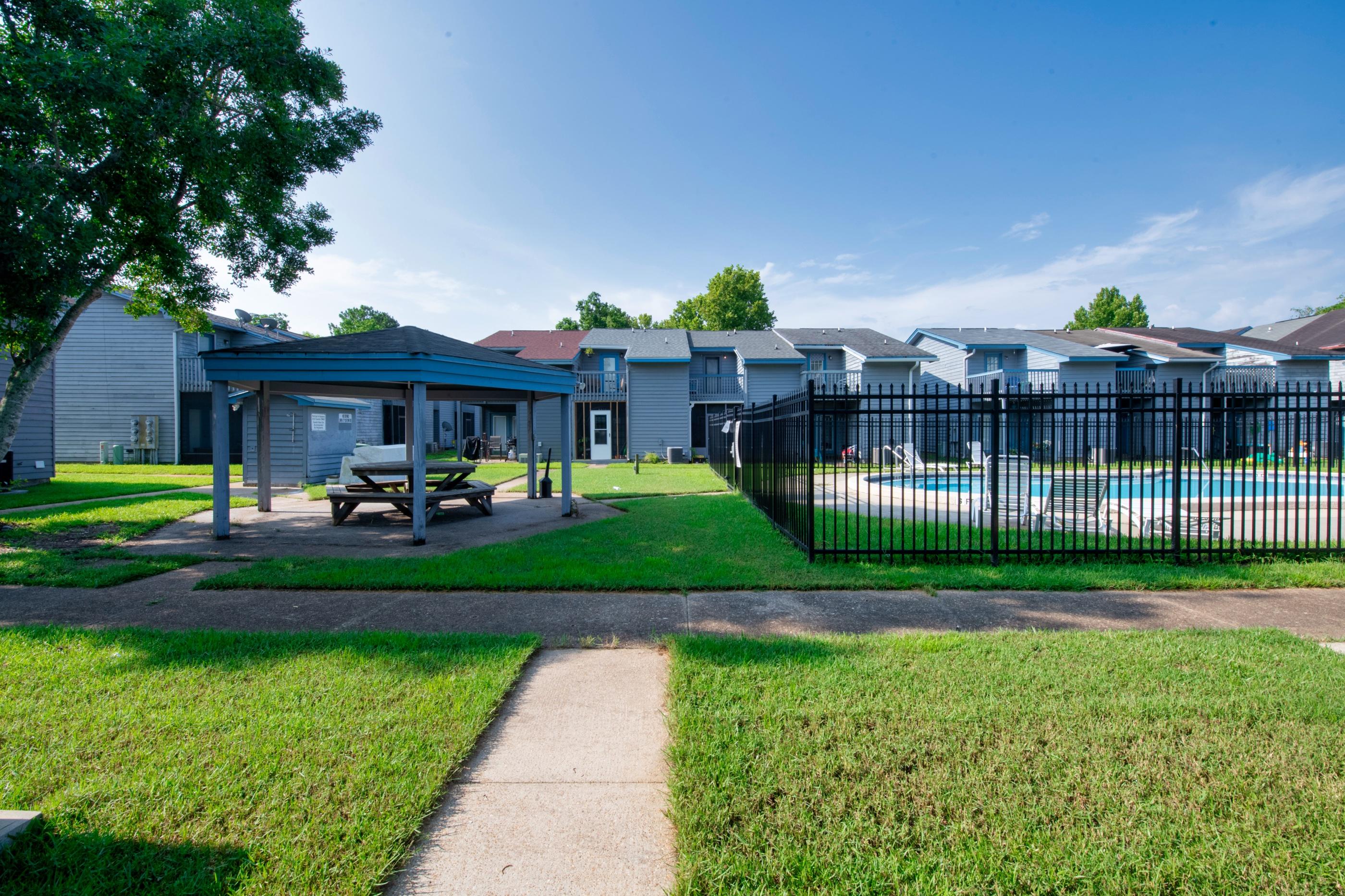 BROWNSVILLE STATION 3 - Residential