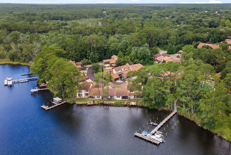 HIDDEN COVE T/H - Residential Lease