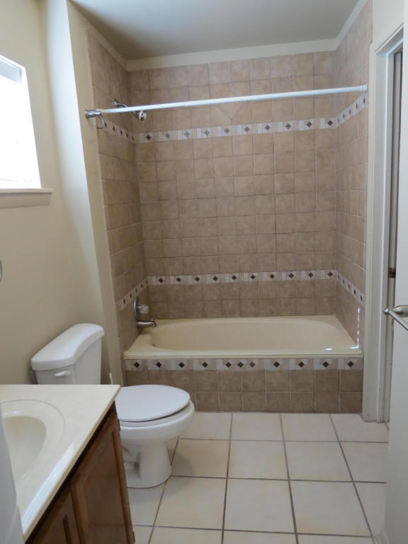 MARINA VILLAS CONDO AT BLUEWATER BAY - Residential Lease