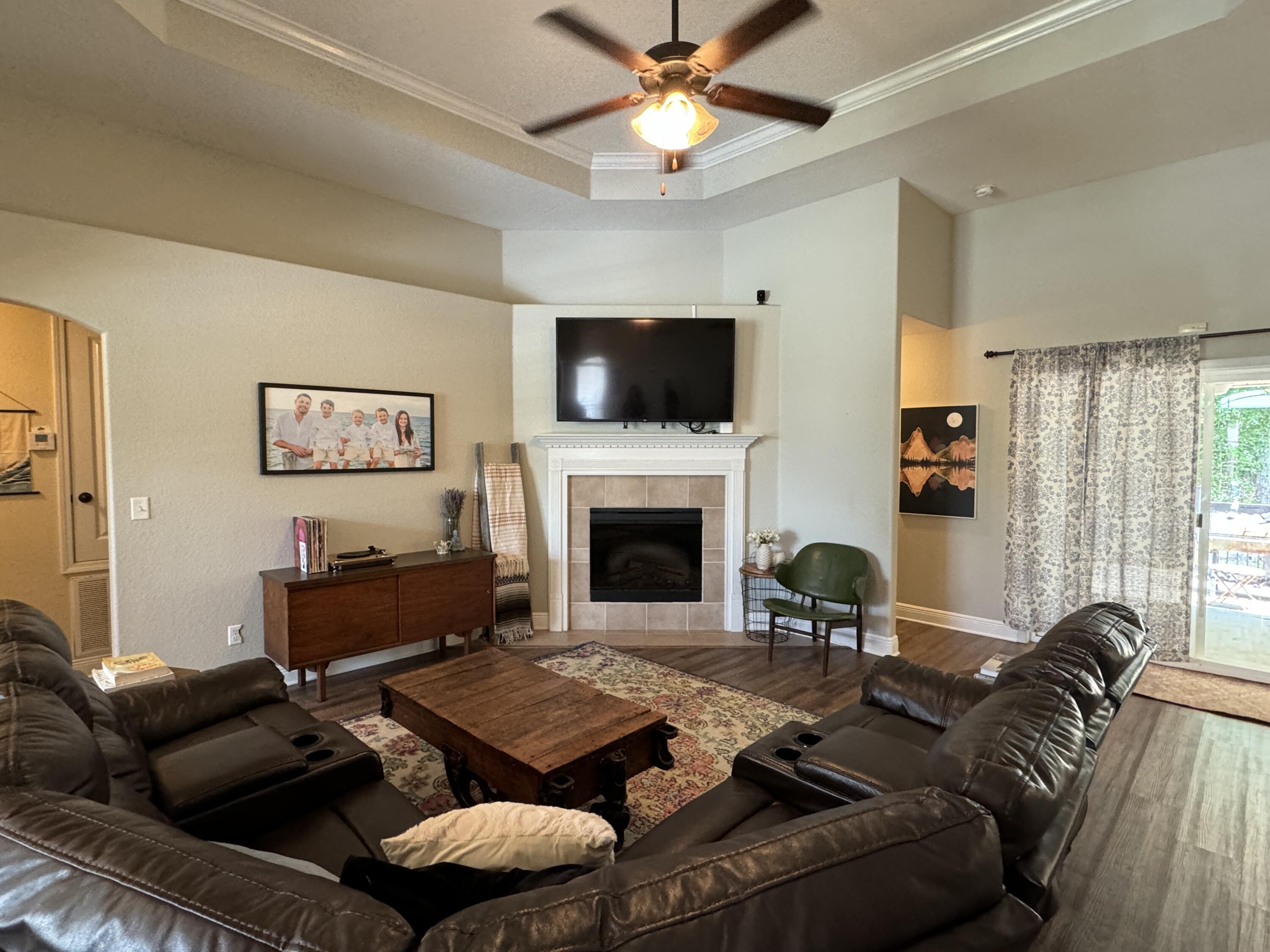 FOX VALLEY - Residential Lease