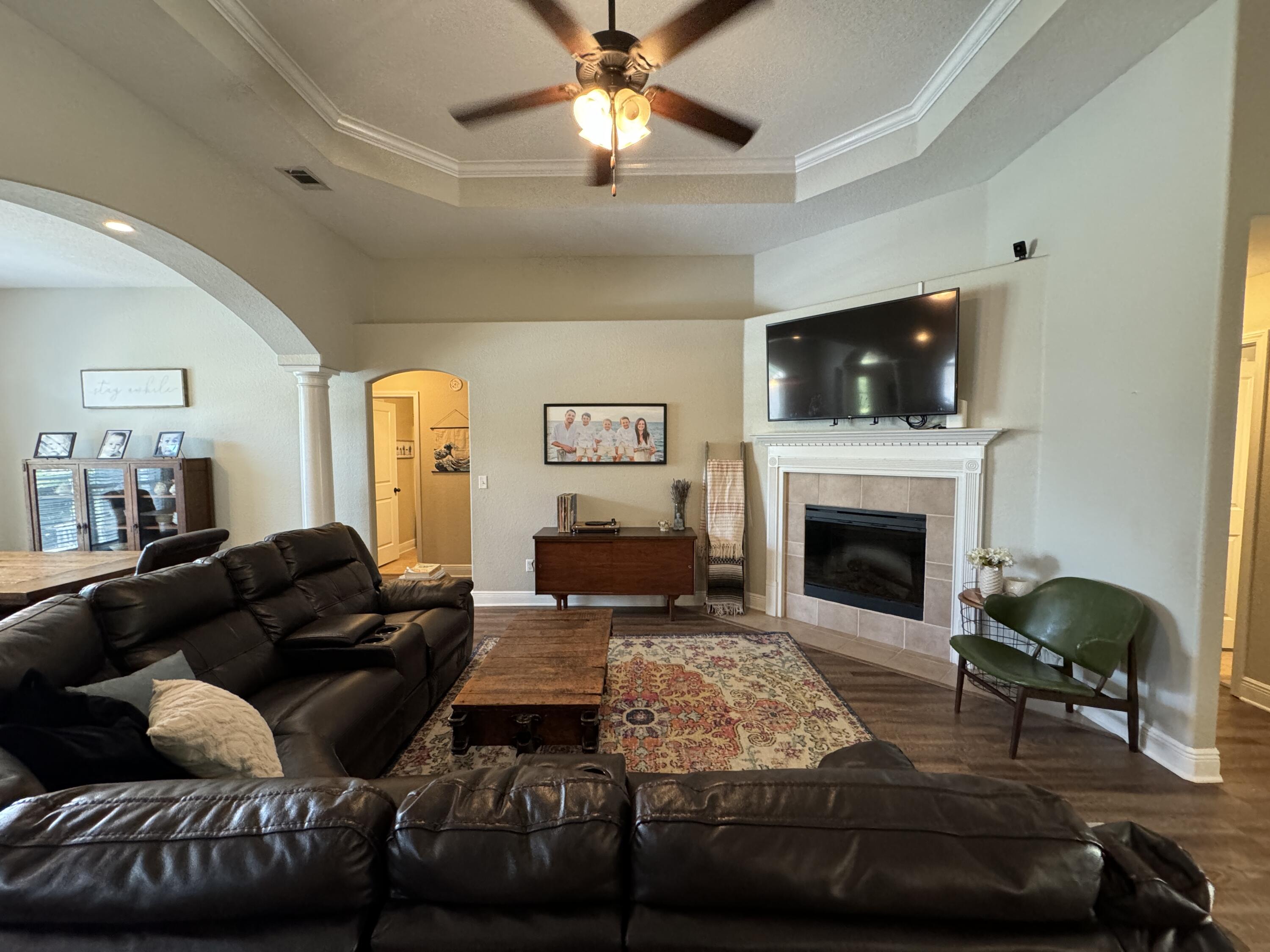 FOX VALLEY - Residential Lease