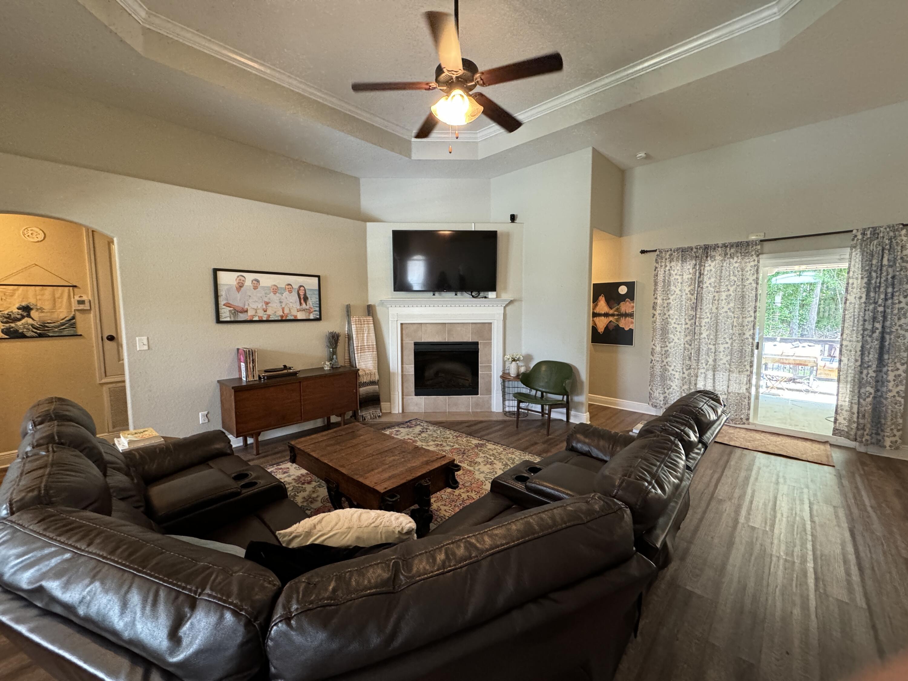 FOX VALLEY - Residential Lease