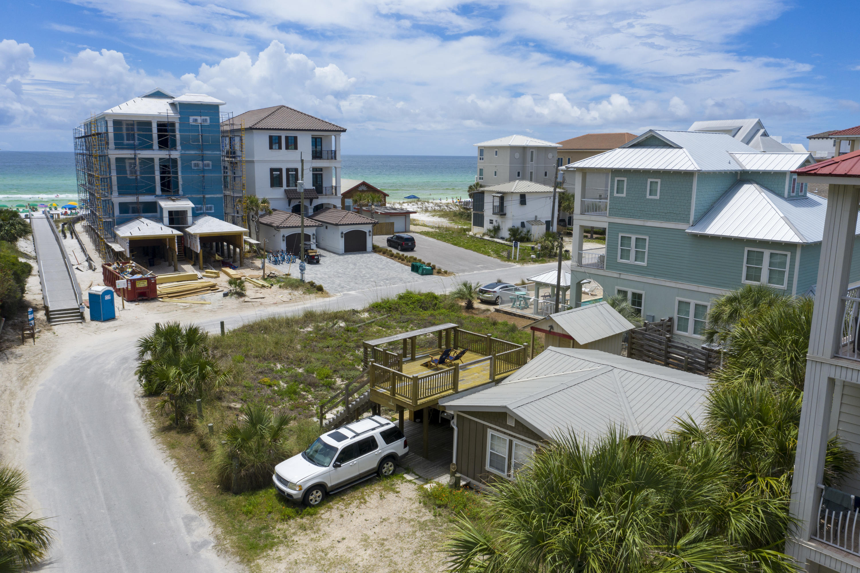 RICHARDS A E UNREC - Residential