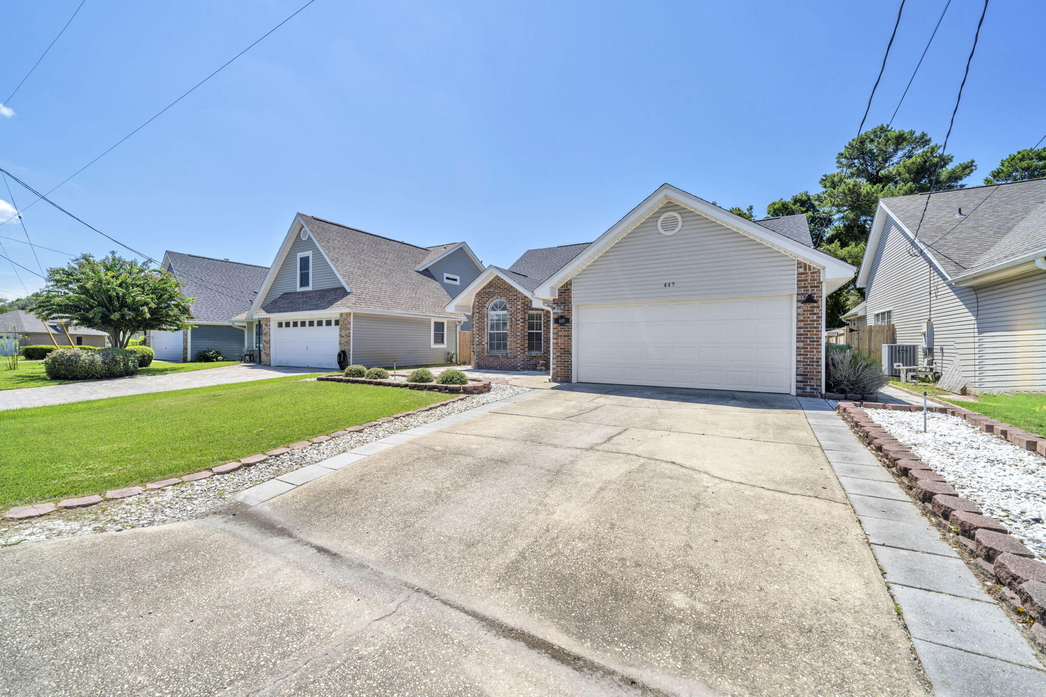SANDY RIDGE ESTATES - Residential