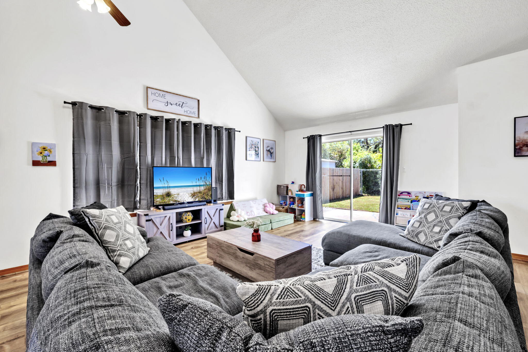 SANDY RIDGE ESTATES - Residential