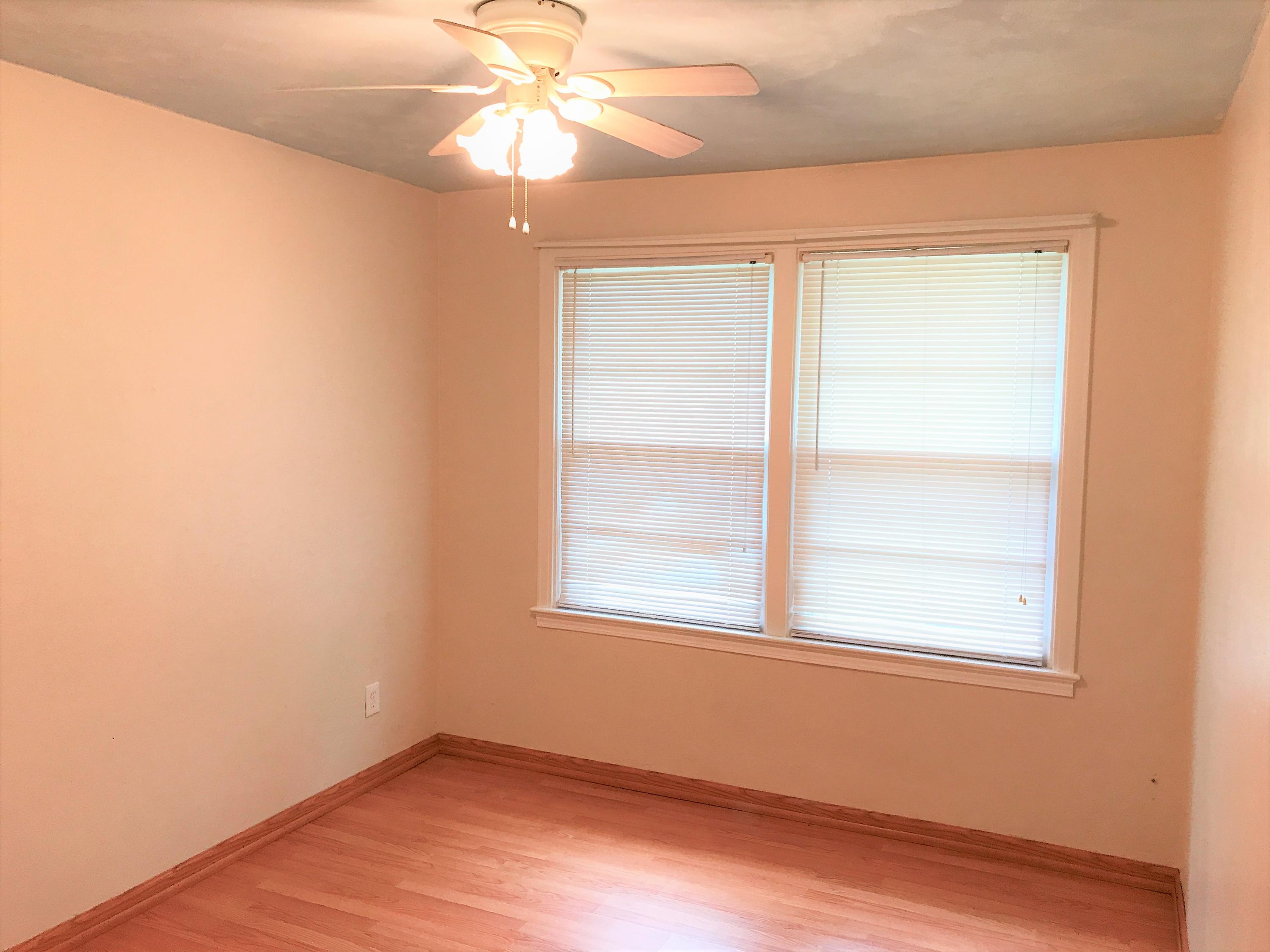 ELLIOTTS POINT 4TH ADDN - Residential