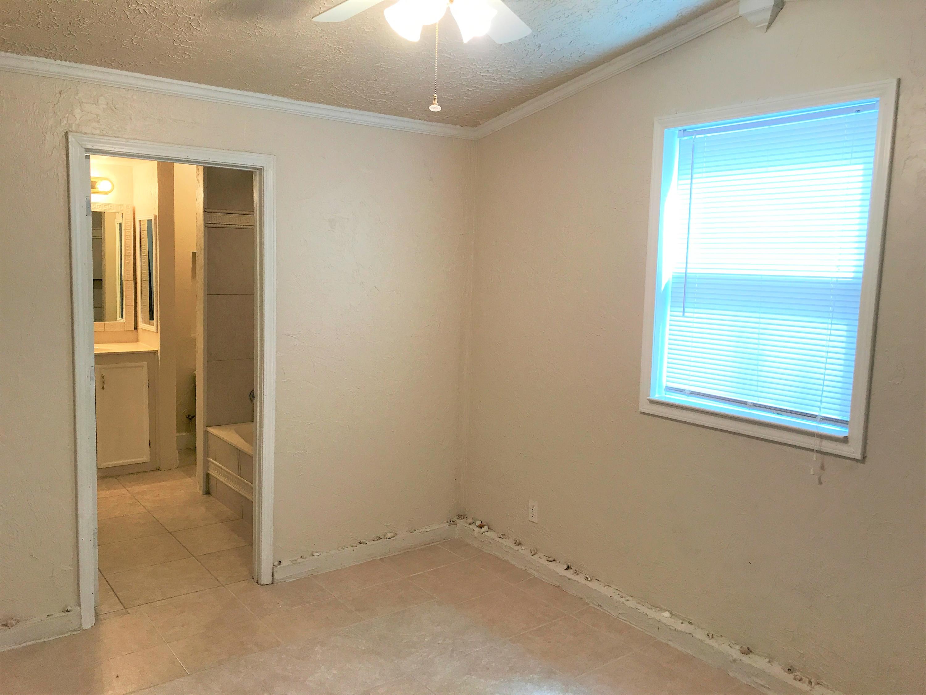 ELLIOTTS POINT 4TH ADDN - Residential