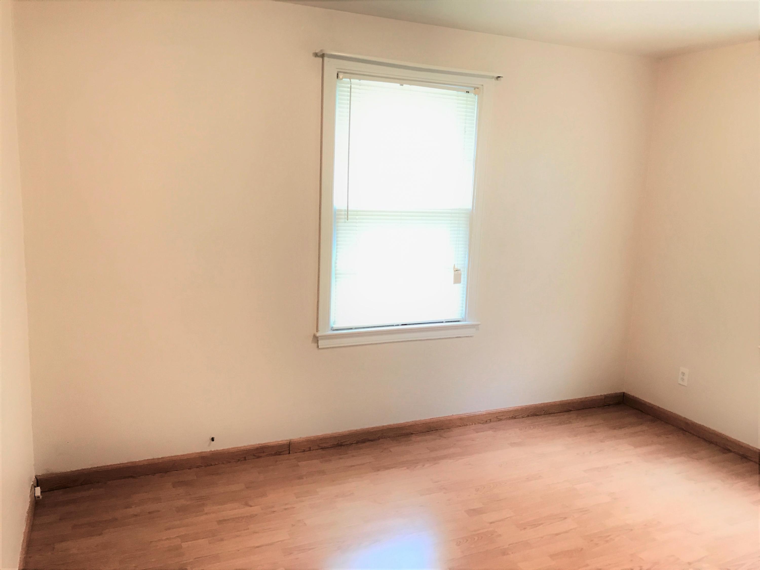 ELLIOTTS POINT 4TH ADDN - Residential