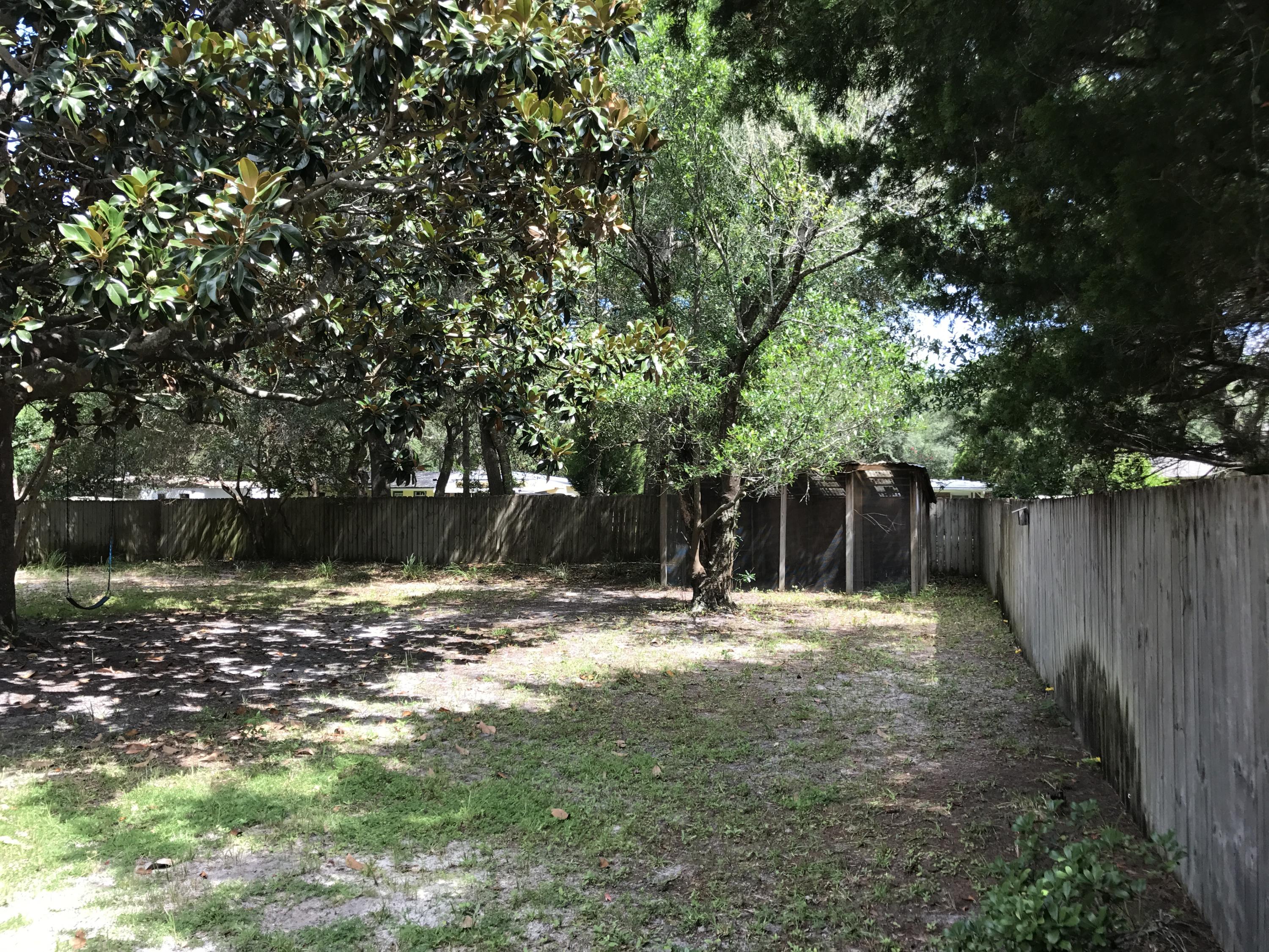 ELLIOTTS POINT 4TH ADDN - Residential