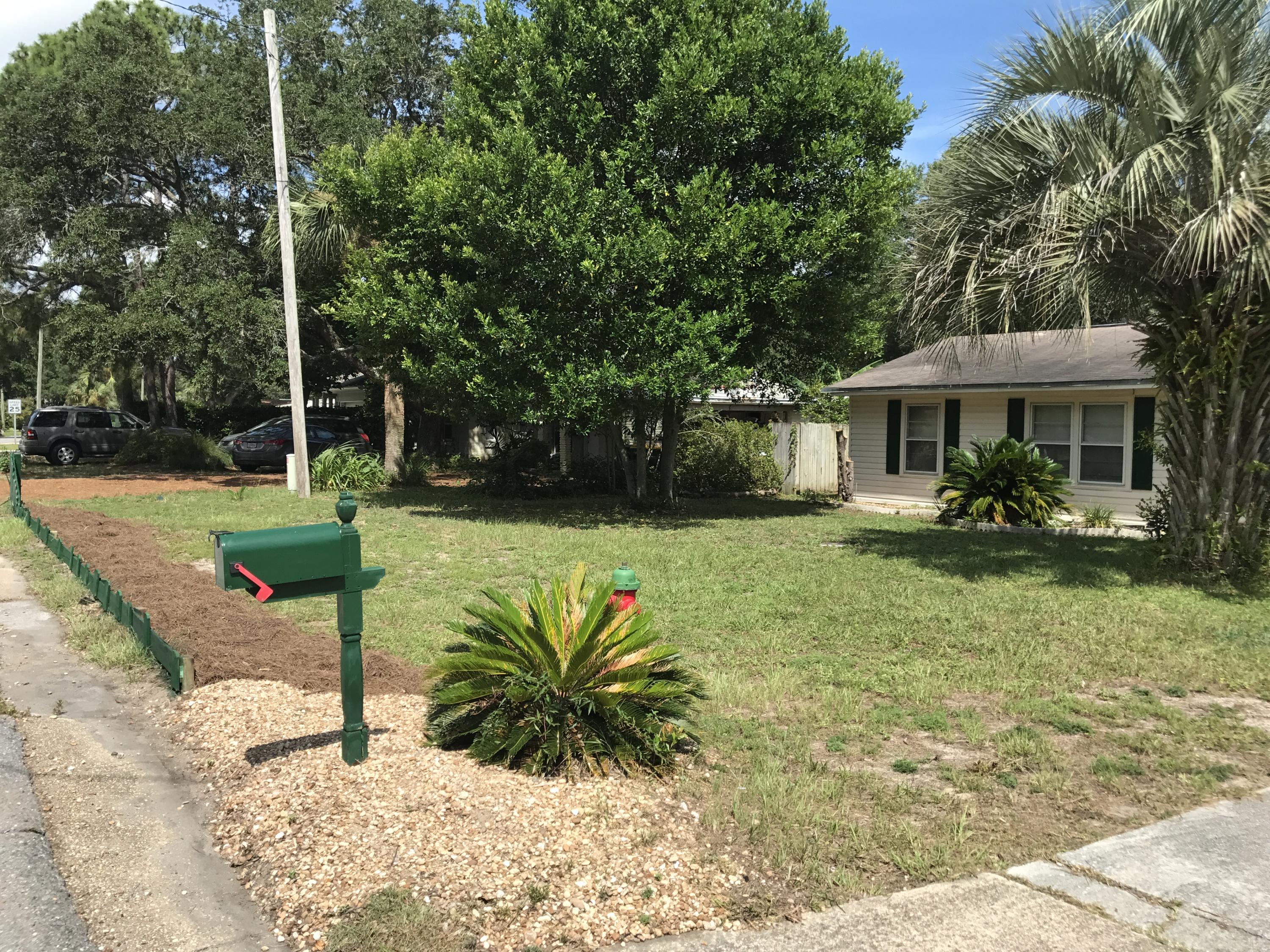 ELLIOTTS POINT 4TH ADDN - Residential