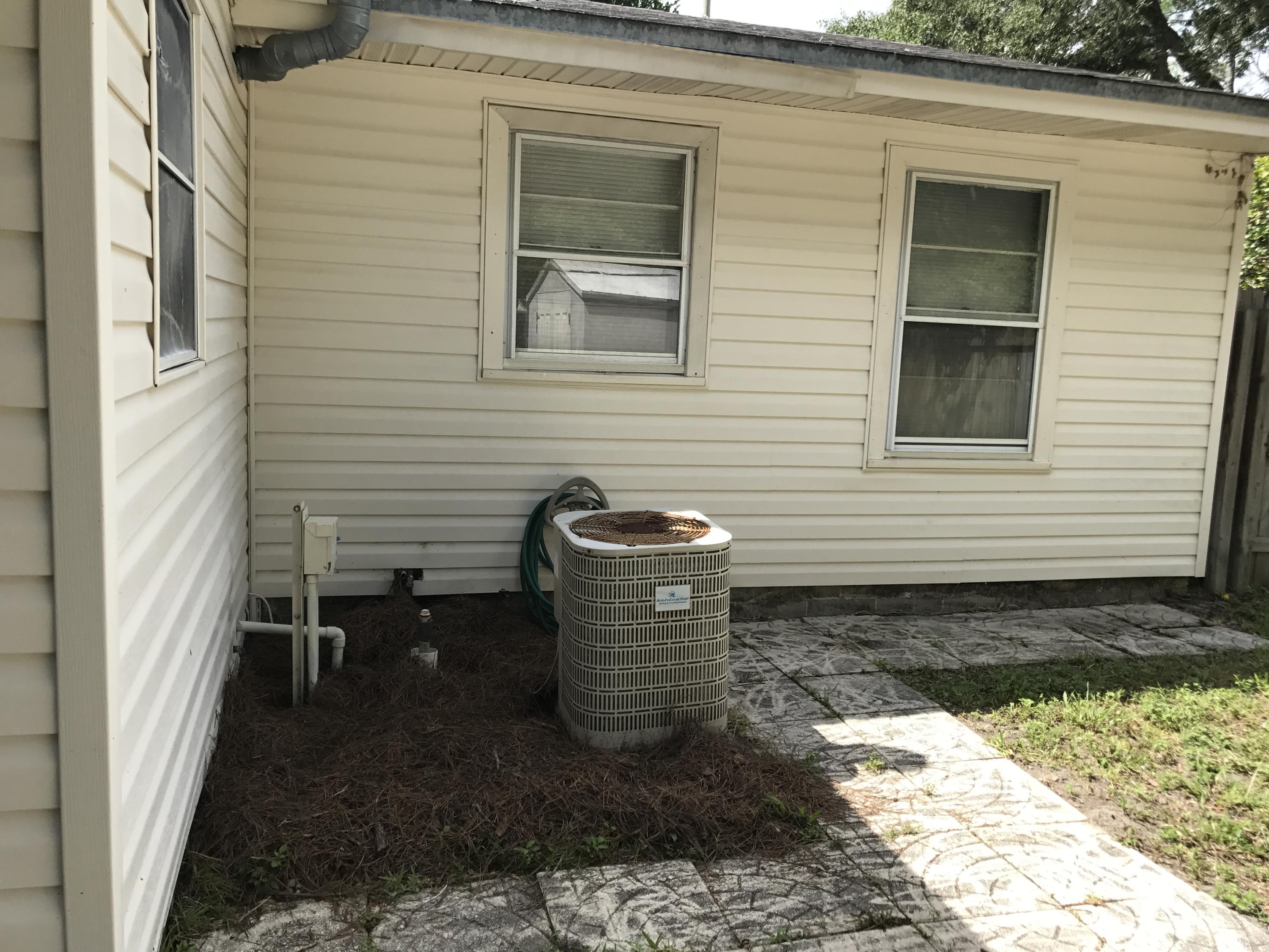 ELLIOTTS POINT 4TH ADDN - Residential