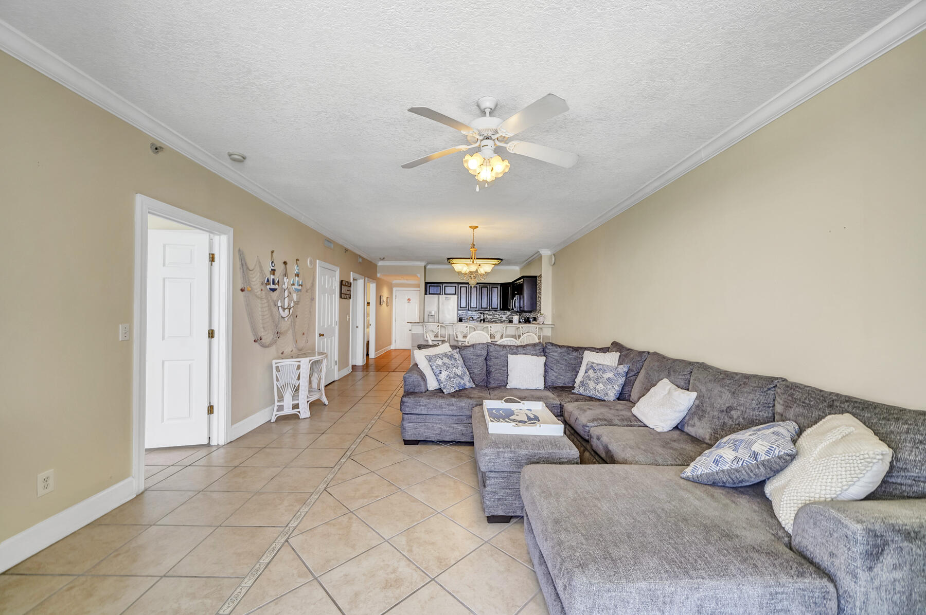 Twin Palms Resort - Residential