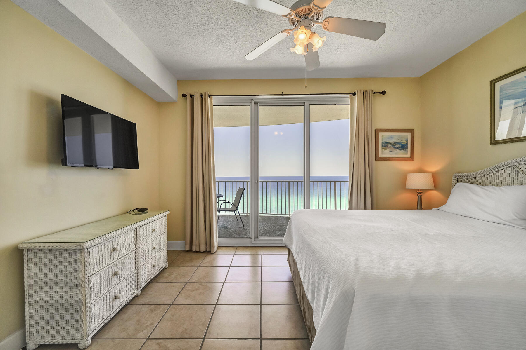 Twin Palms Resort - Residential