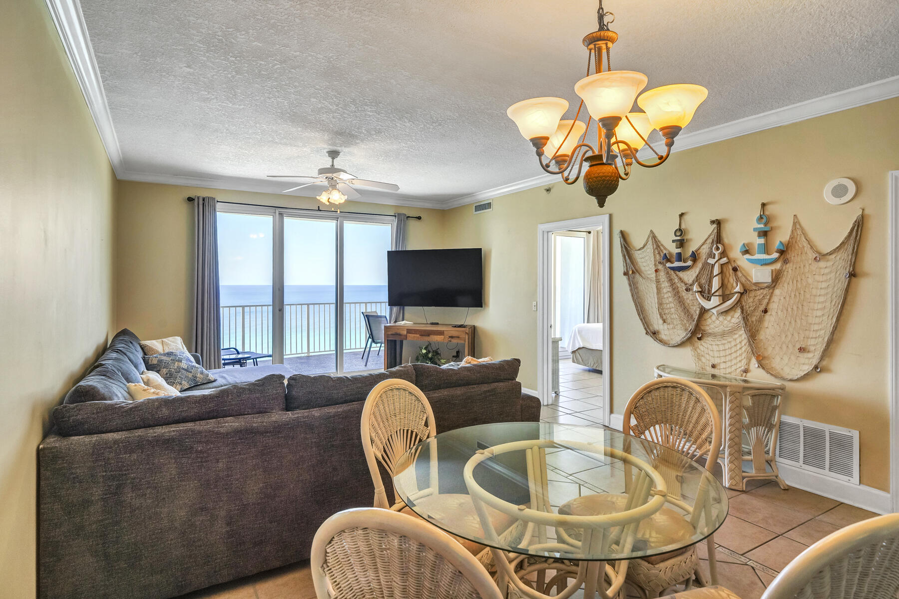 Twin Palms Resort - Residential