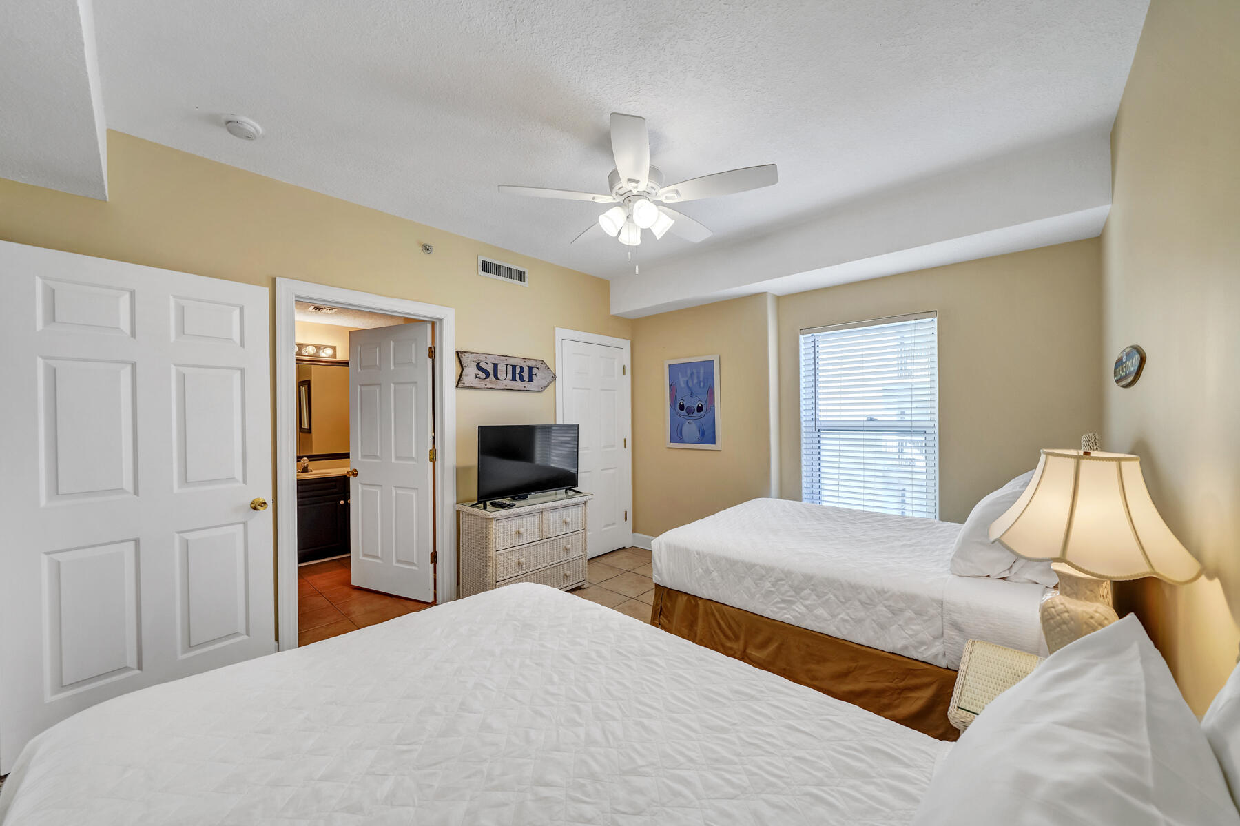 Twin Palms Resort - Residential