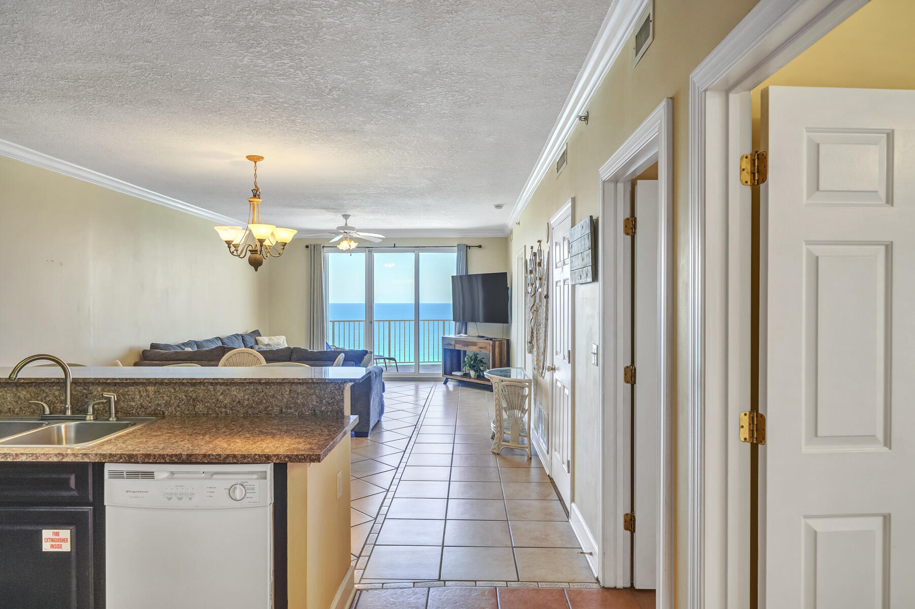 Twin Palms Resort - Residential