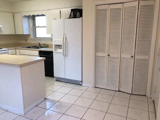 TIMBERLAKE ESTATES - Residential