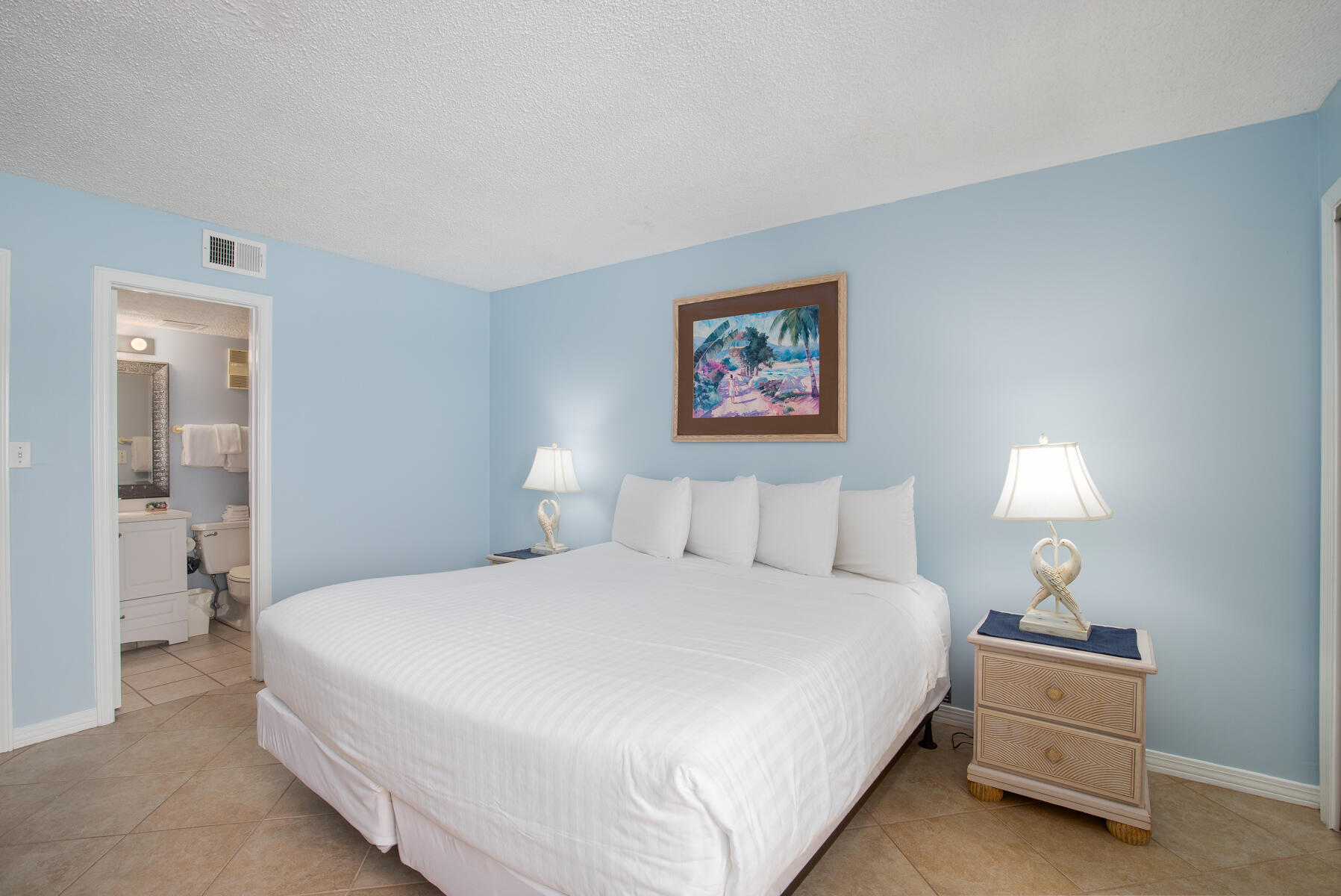 HOLIDAY SURF & RACQUET CLUB - Residential