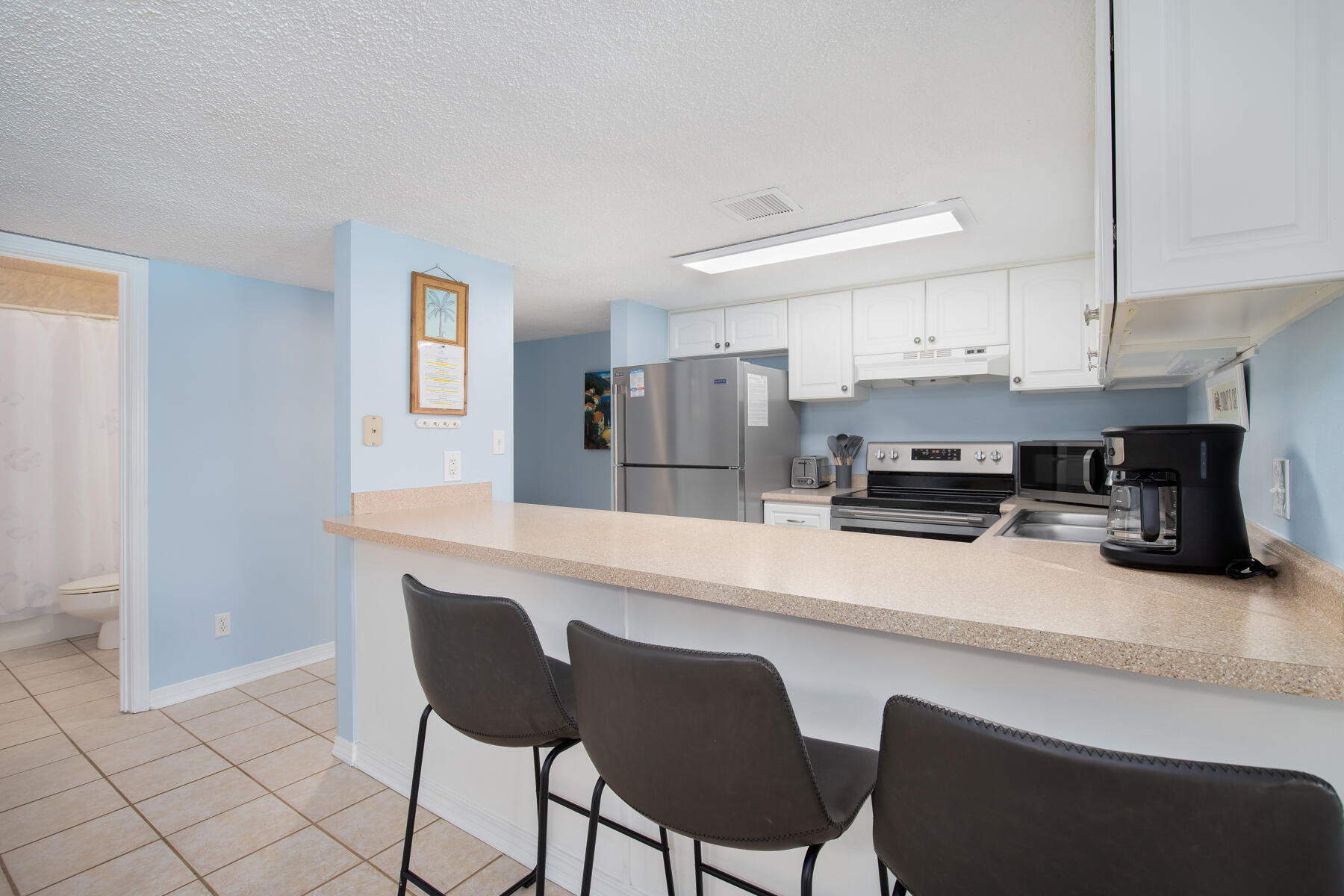 HOLIDAY SURF & RACQUET CLUB - Residential