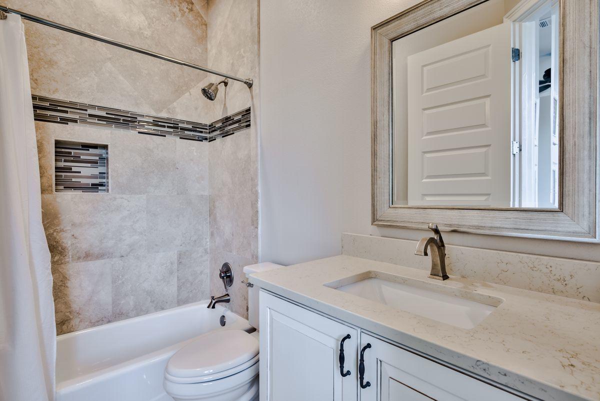 BAYTOWNE AVE EAST - Residential