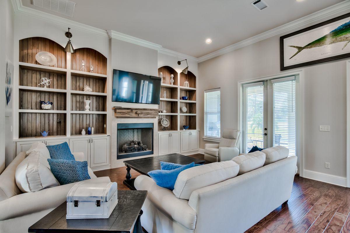 BAYTOWNE AVE EAST - Residential