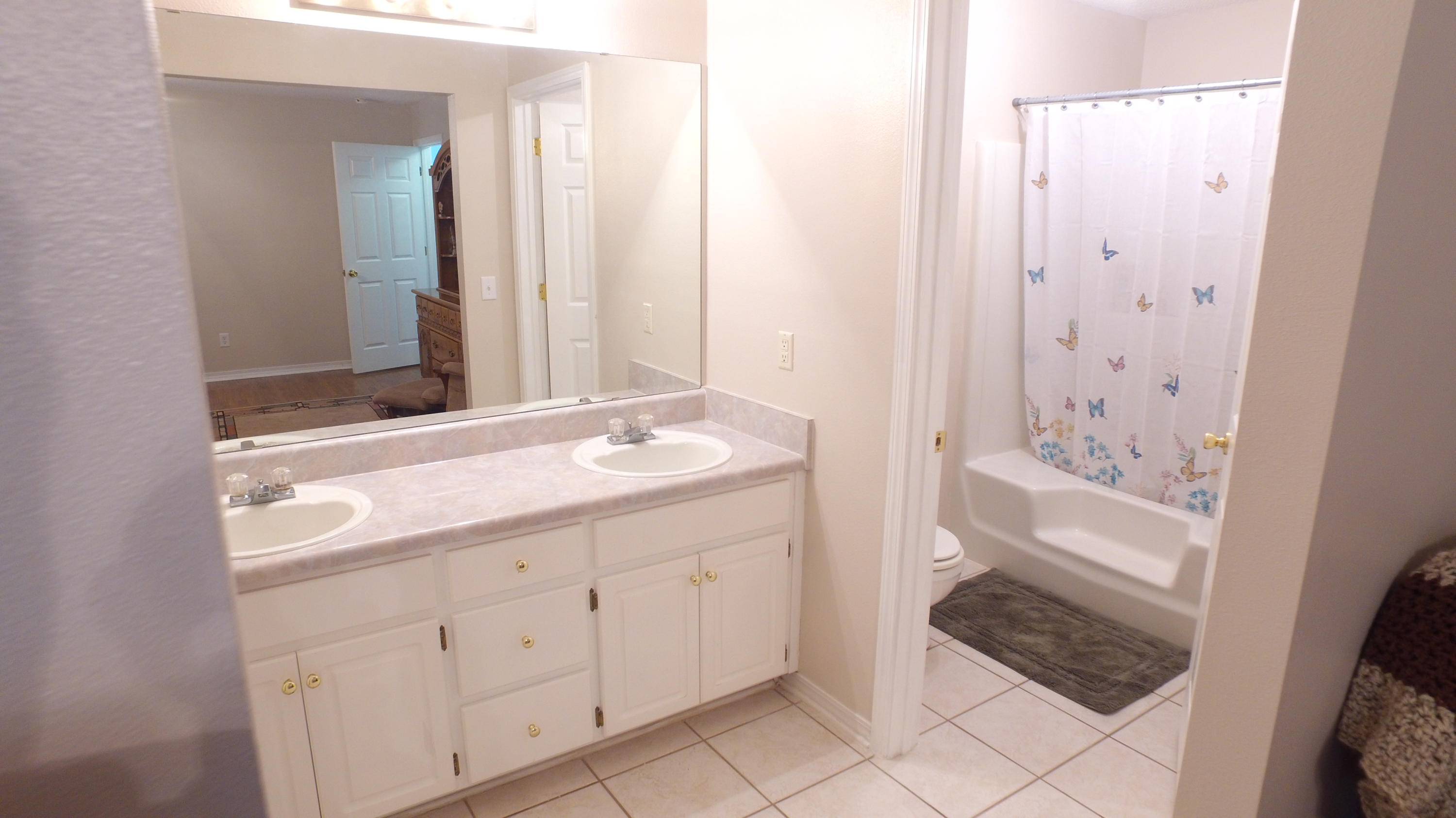 CHEROKEE BEND S/D - Residential