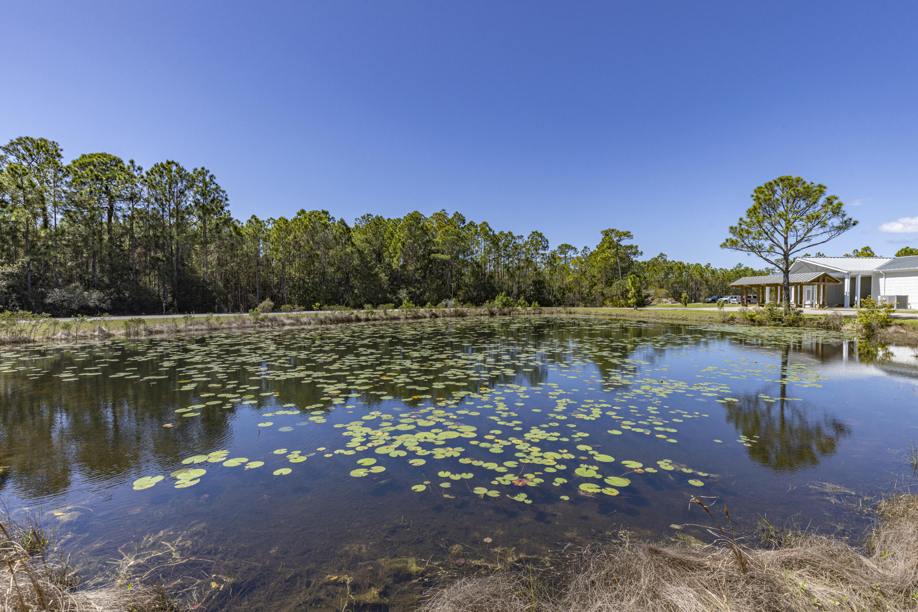 TIDES AT TOPS'L - Residential