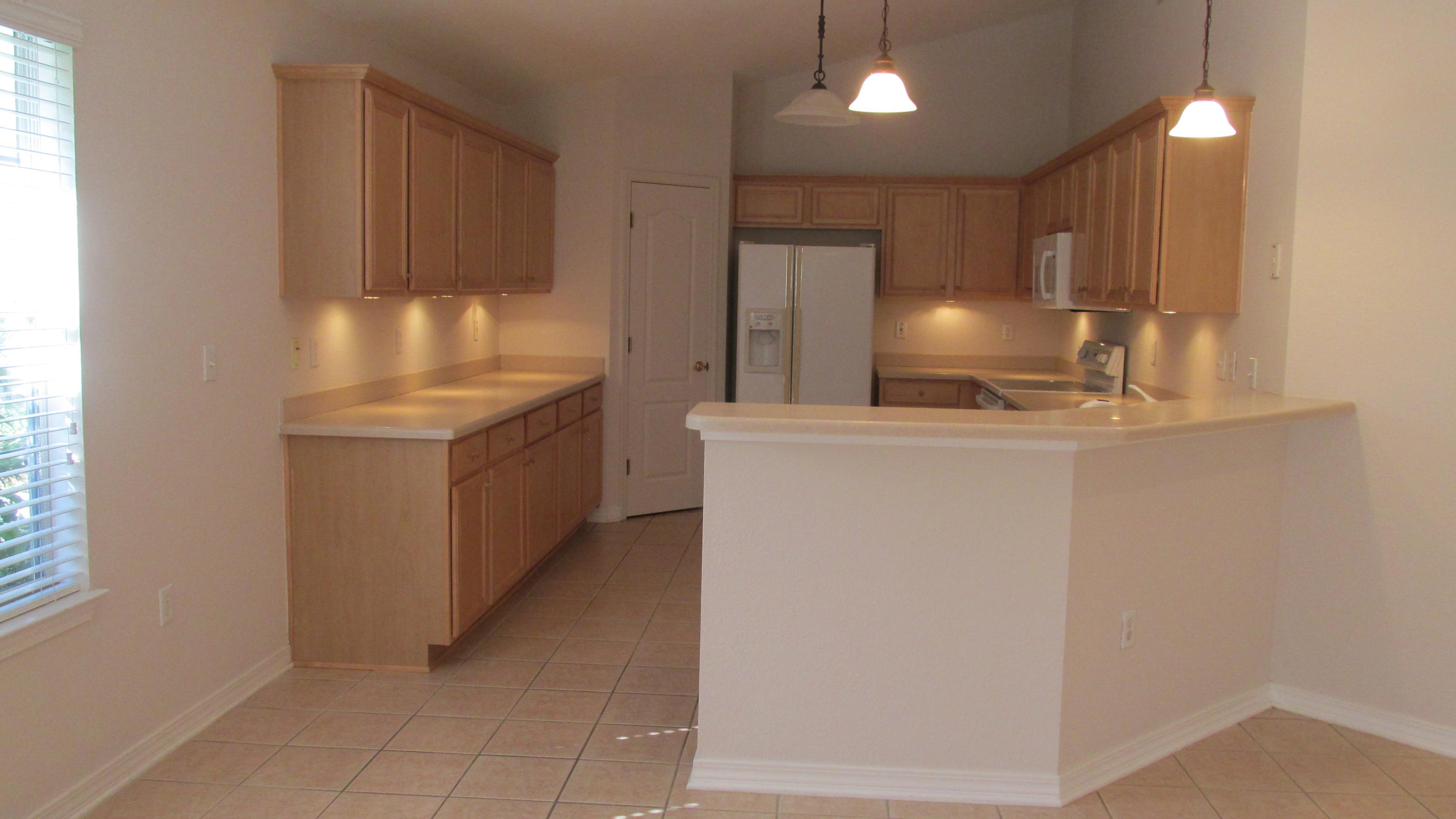 EMERALD LAKES PH 1 - Residential Lease