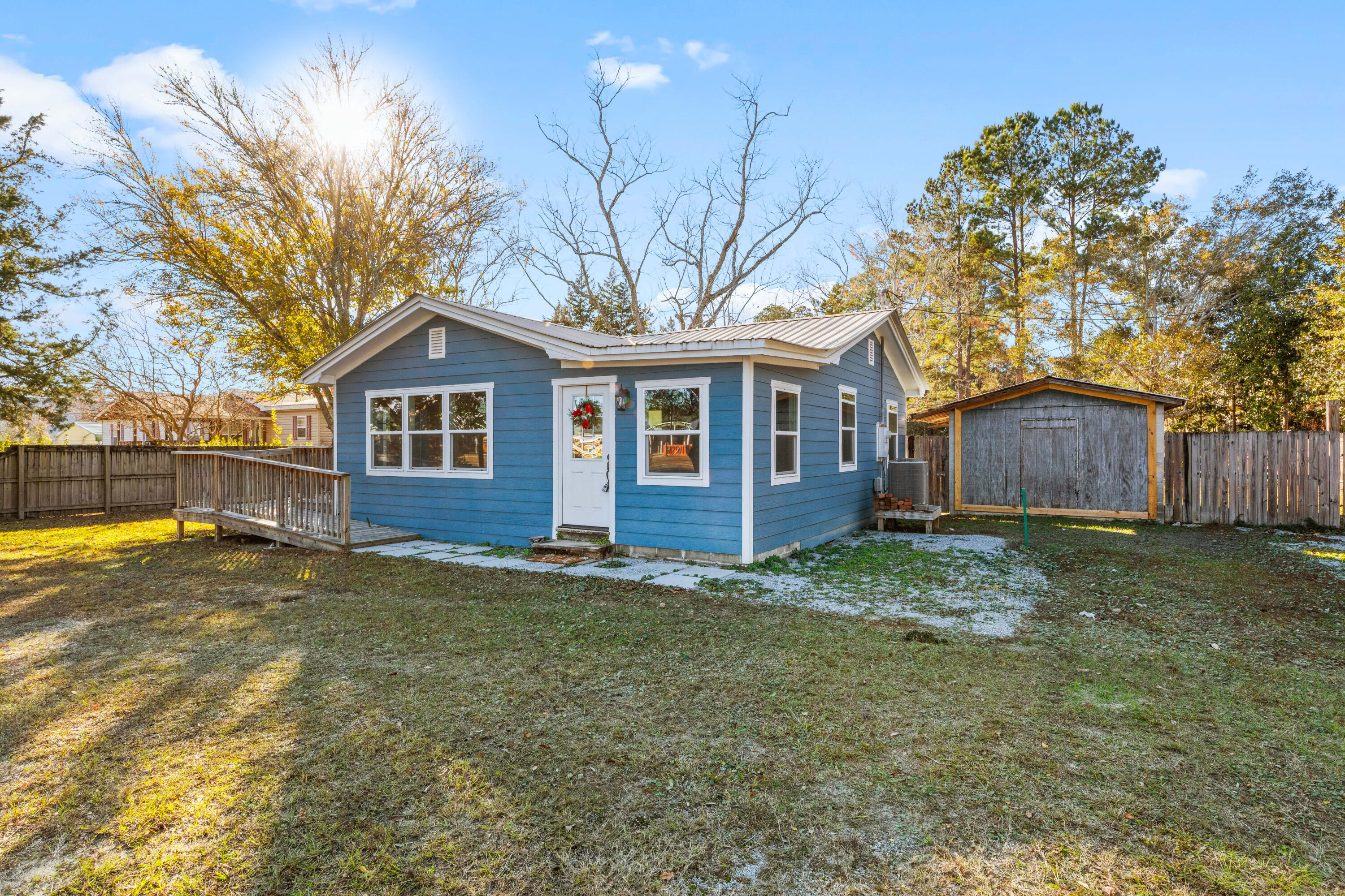 NO RECORDED SUBDIVISION - Residential