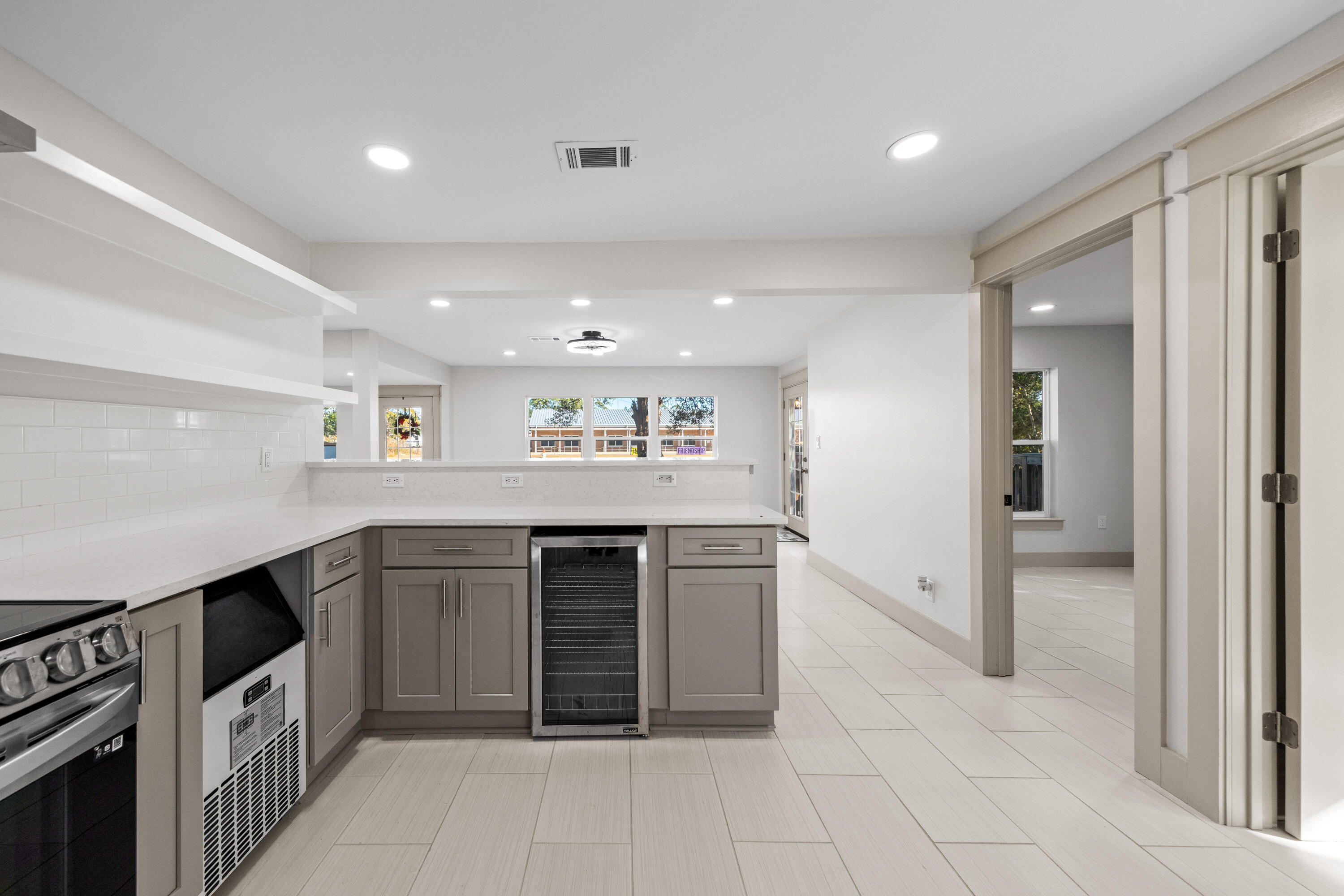 NO RECORDED SUBDIVISION - Residential