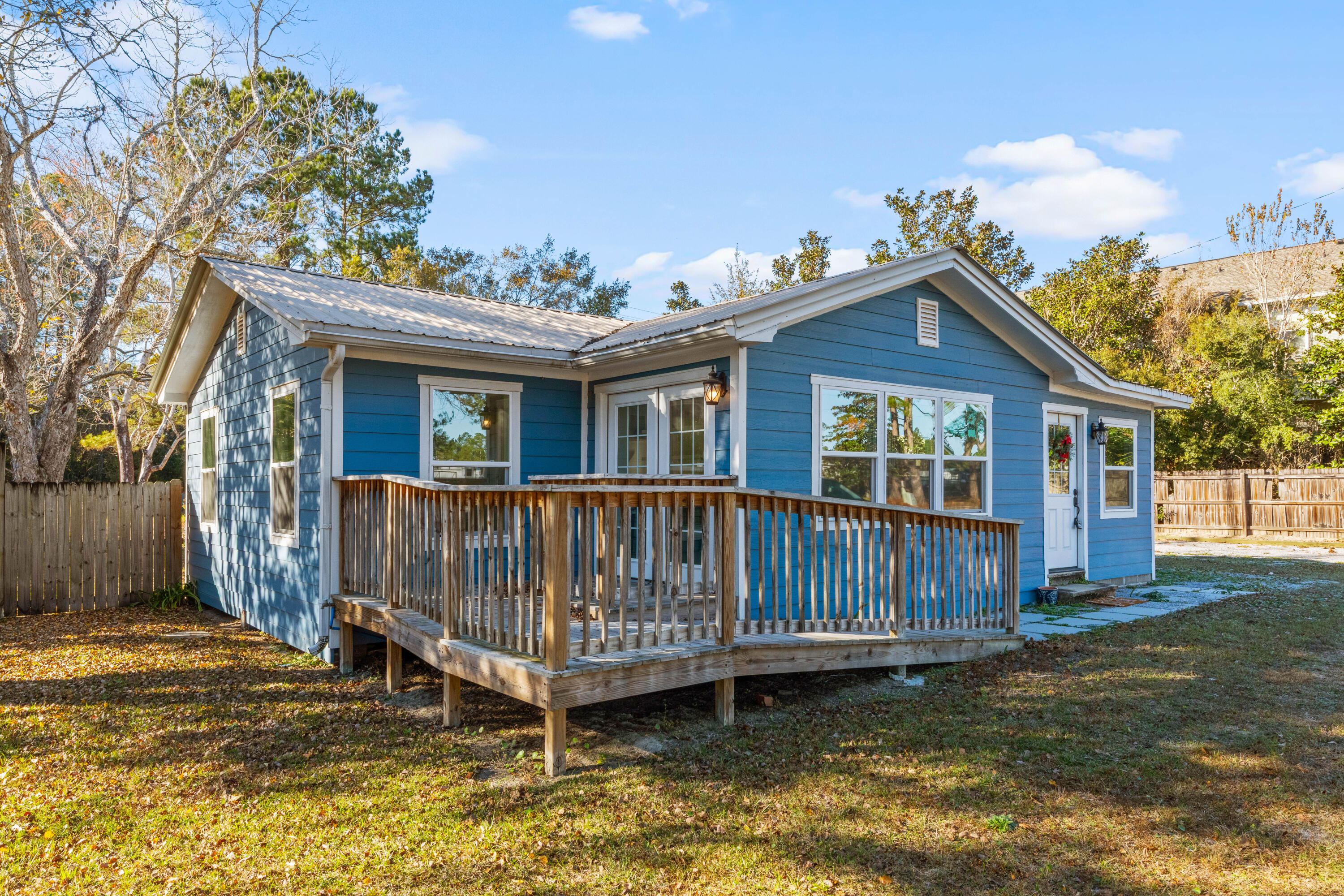 NO RECORDED SUBDIVISION - Residential