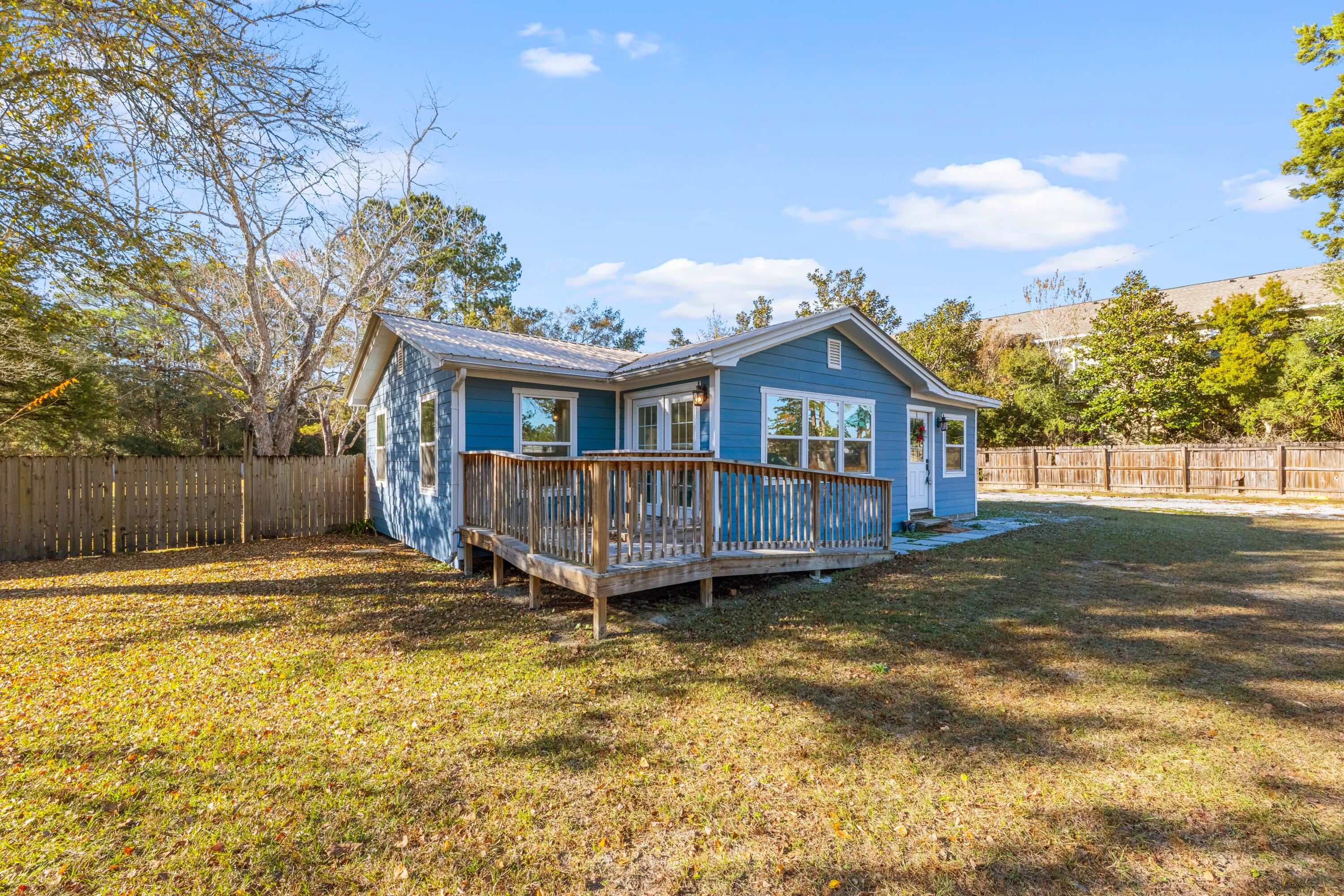 NO RECORDED SUBDIVISION - Residential