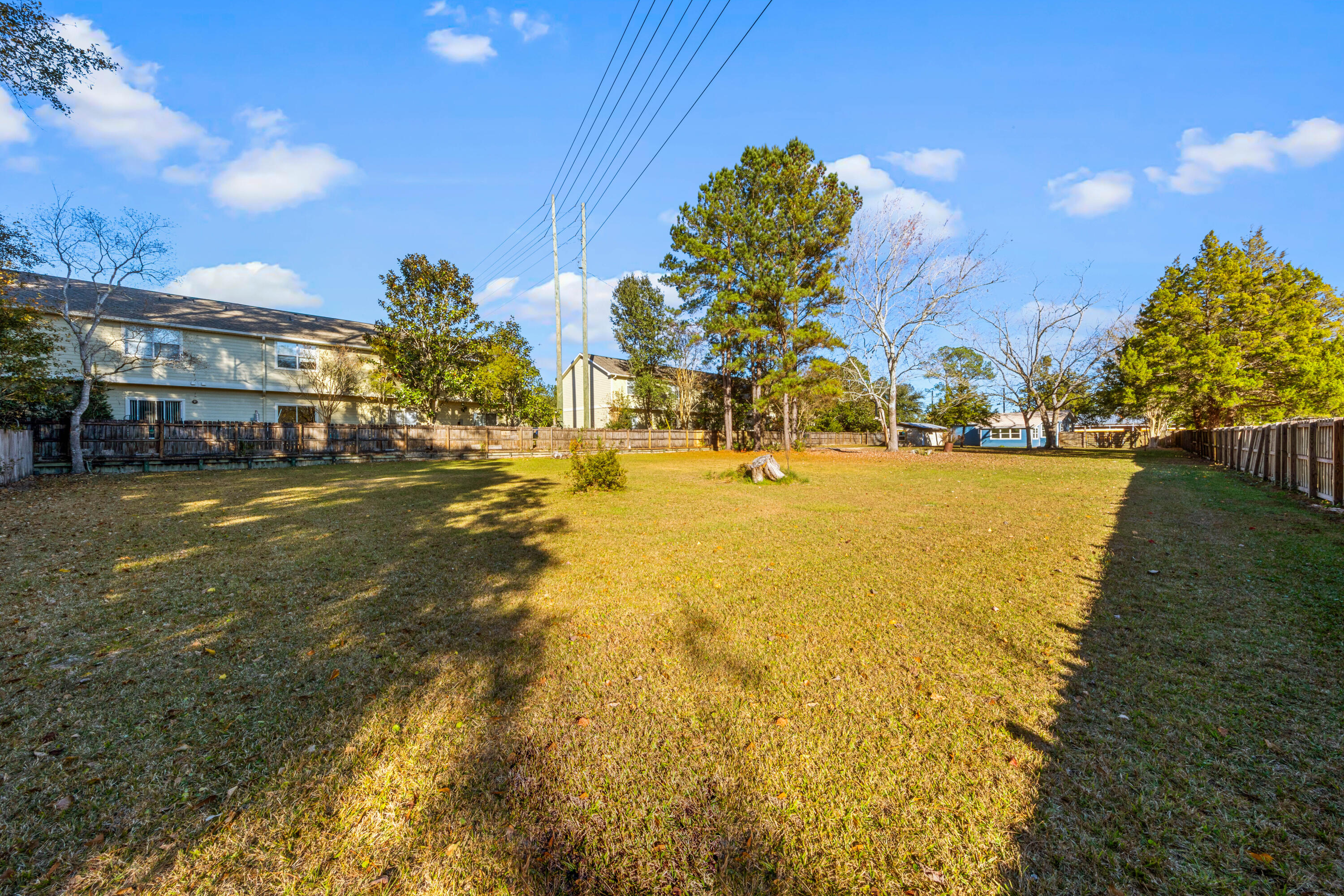 NO RECORDED SUBDIVISION - Residential