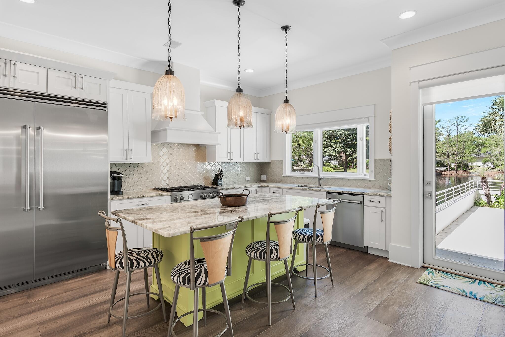 BURNT PINE - Residential
