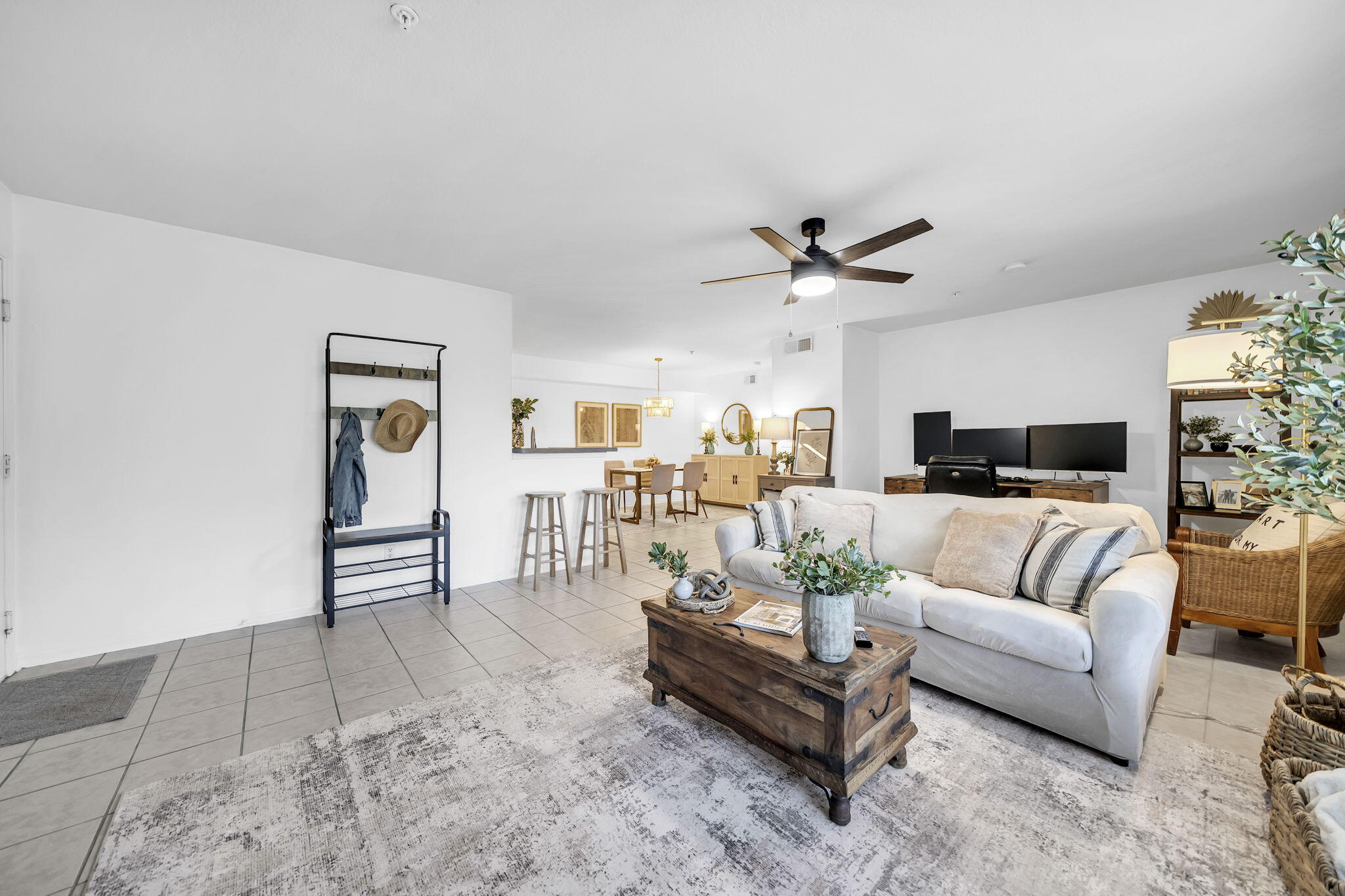 INDIAN LAKE - Residential