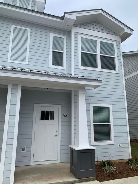 Photo of 142 N Sand Palm Road, Freeport, FL 32439 (MLS # 986485) Photo of 142 N Sand Palm Road, Freeport, FL 32439 (MLS # 986485)