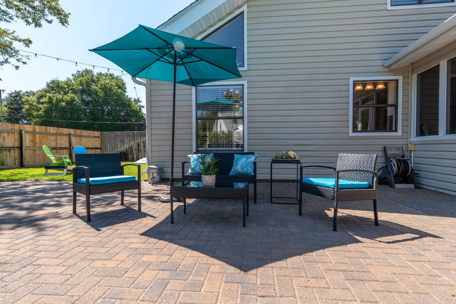 LAKESIDE VILLAGE - Residential