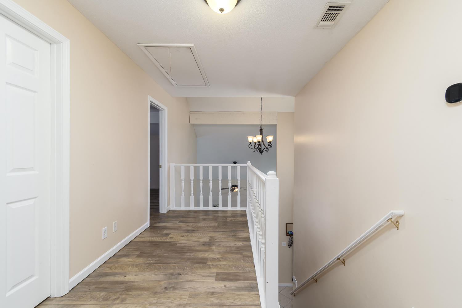 LAKESIDE VILLAGE - Residential