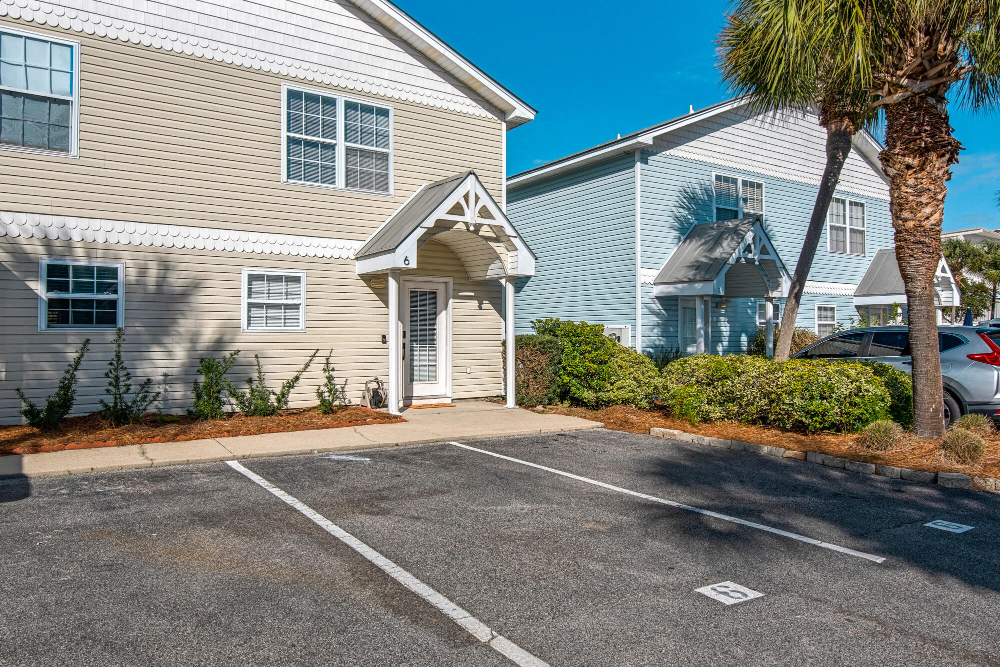 SUMMERLAKE T/H - Residential