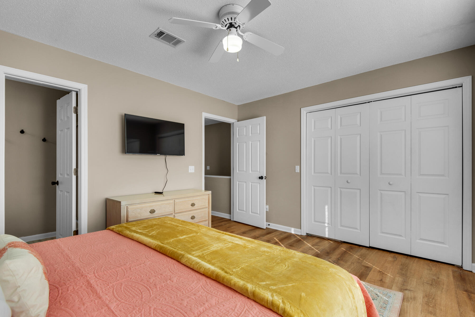 SUMMERLAKE T/H - Residential
