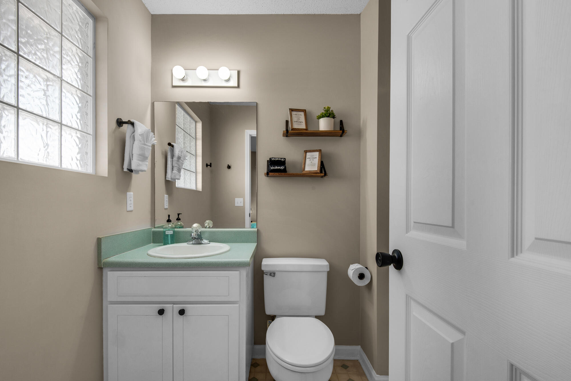 SUMMERLAKE T/H - Residential