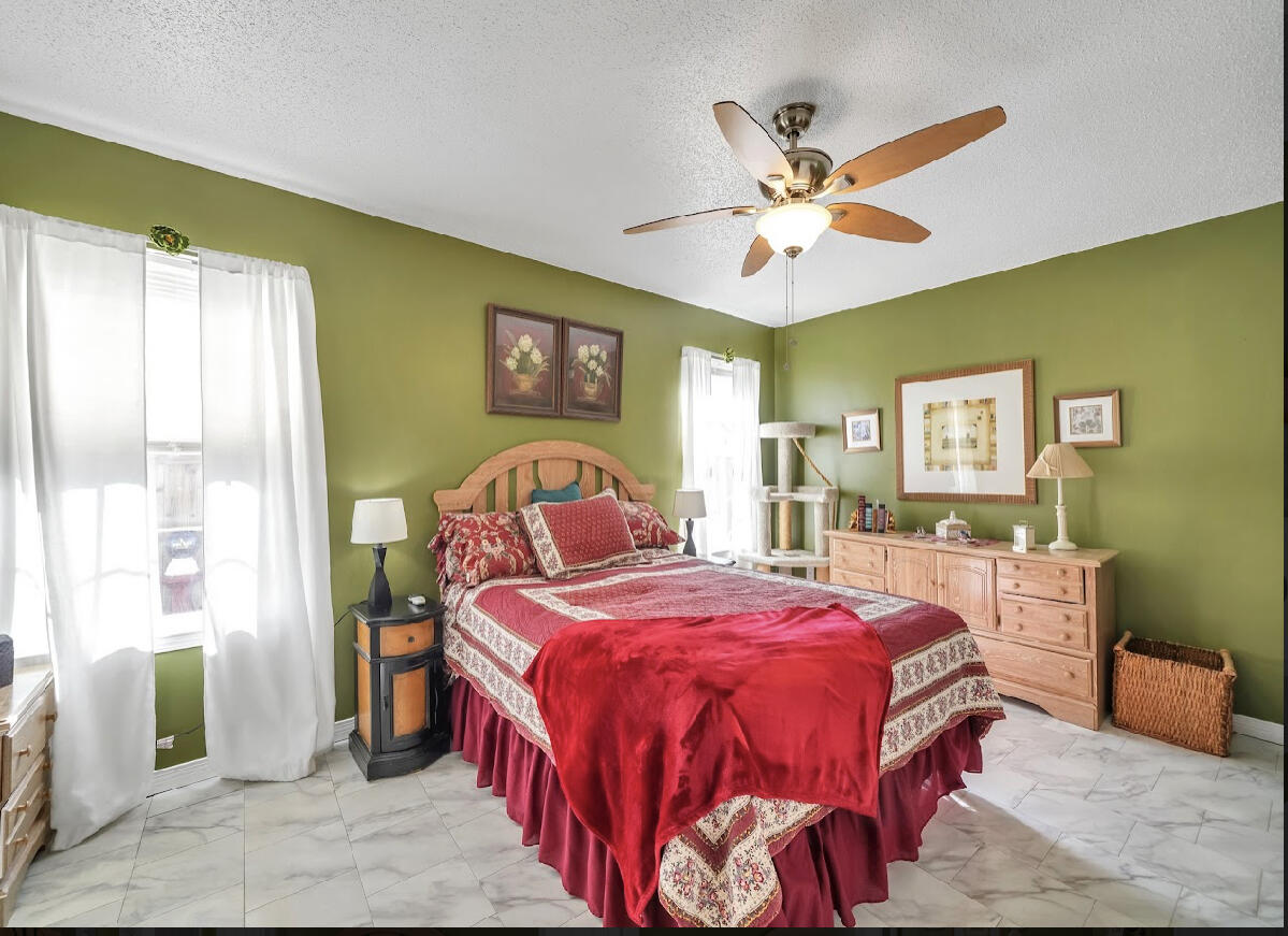 EMERALD ESTATES - Residential
