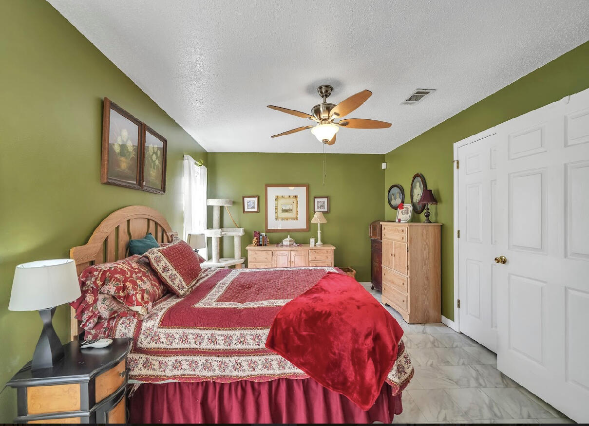 EMERALD ESTATES - Residential