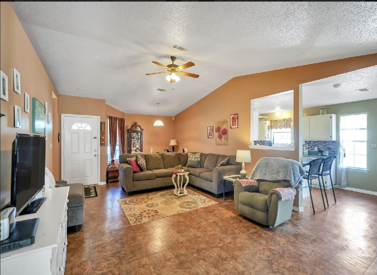 EMERALD ESTATES - Residential