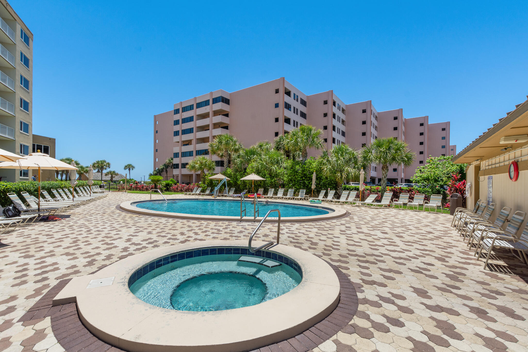 ISLANDER CONDO PH 2 - Residential