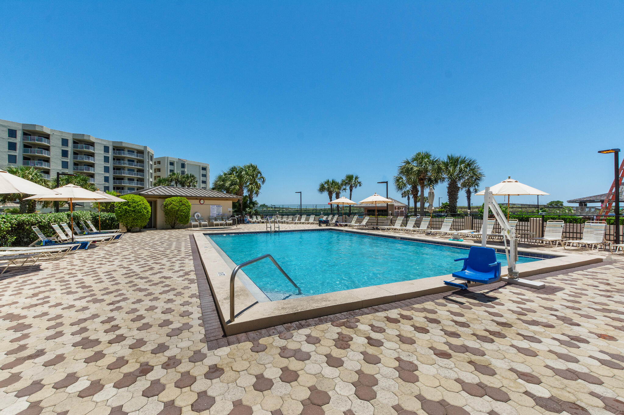 ISLANDER CONDO PH 2 - Residential
